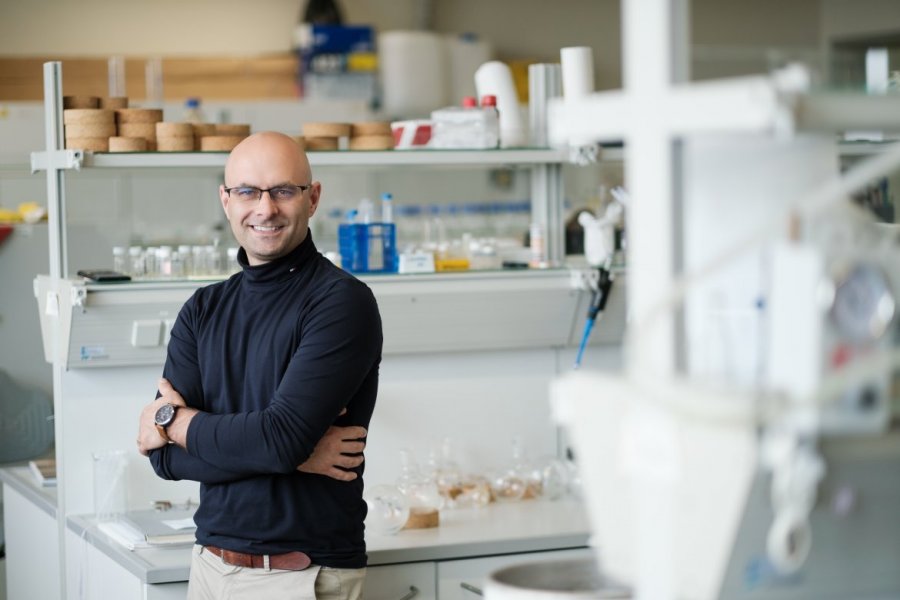 Prof. Artur Stefankiewicz. Fot. Adrian Wykrota