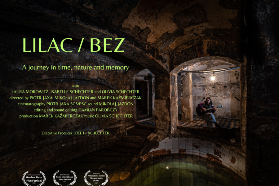 “Lilac/Bez” opowiada o podróży matki, Laury Morowitz, a także jej córek Isabelle i Olivii Schechter do Polski