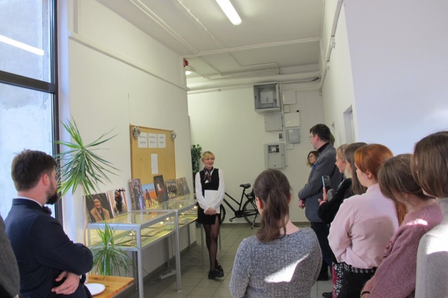 Wystawa fotograficzna pt. „Portrety w podróży. Spotkania i twarze z różnych miejsc”